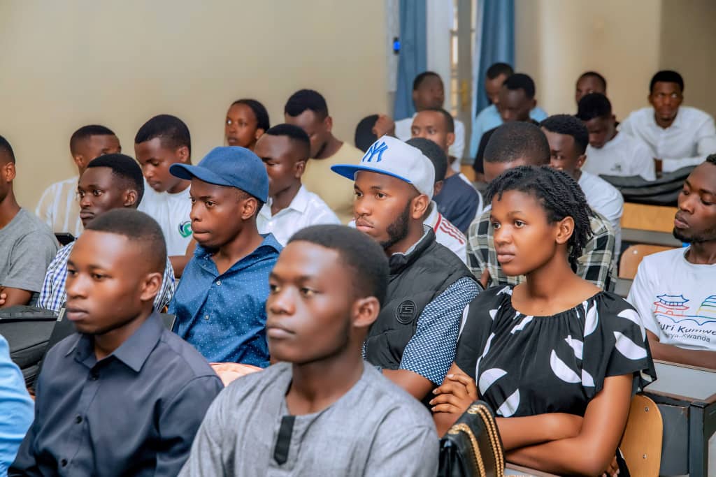 Training & mentorship programs